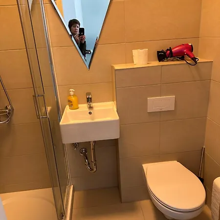 Kleinzimmer Am Markt * Oelsnitz (Vogtland)